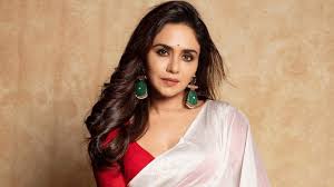Birthday Wishes to Amruta Khanvilkar